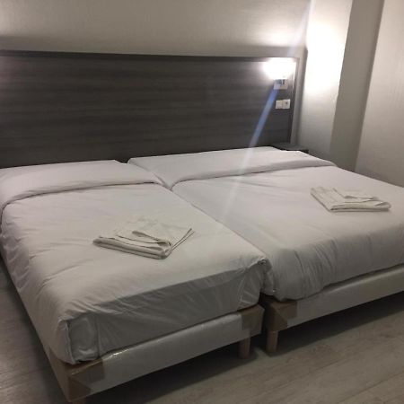 Pax Hotel 파리 외부 사진